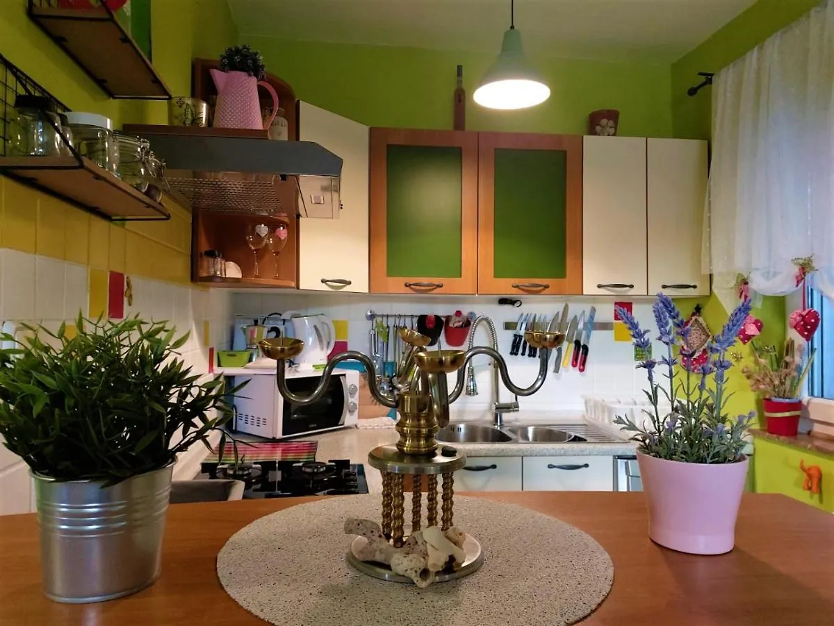 노비그래드달마샤 Apartman More 아파트